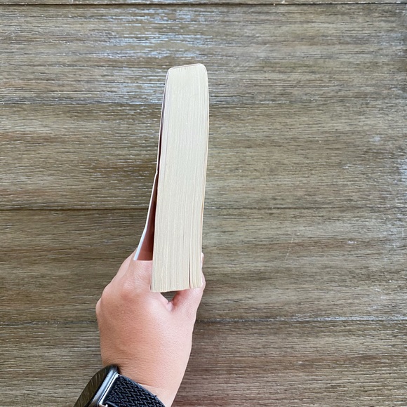 The Suspect by Fiona Barton - Picture 5 of 5